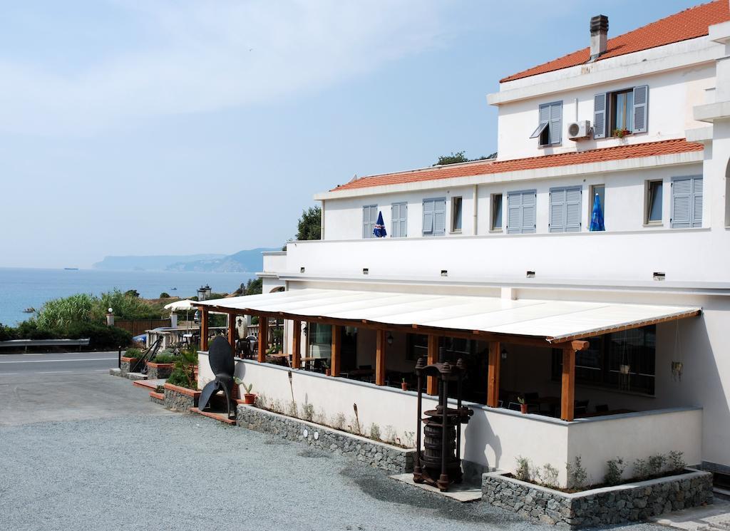 Hotel Torre Celle Ligure Exterior photo